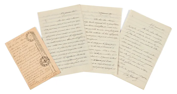 4 lettres 11, 17, 19 et 28 janvier 1915, à sa mère Jeanne de Gaulle à Paris