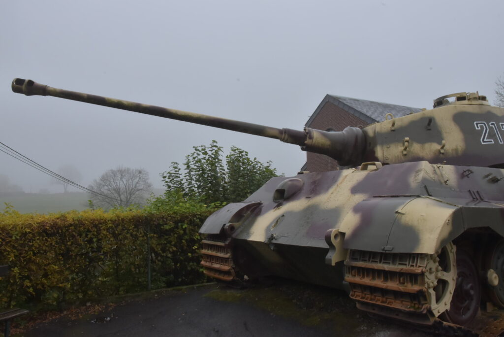 Village de La Gleize (entre Spa et Stavelot), « Tiger » II du Kampfgruppe Peiper.