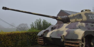 Village de La Gleize (entre Spa et Stavelot), « Tiger » II du Kampfgruppe Peiper.