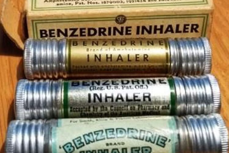 Soldats sous amphétamines : pervitine et benzédrine, drogues de combat